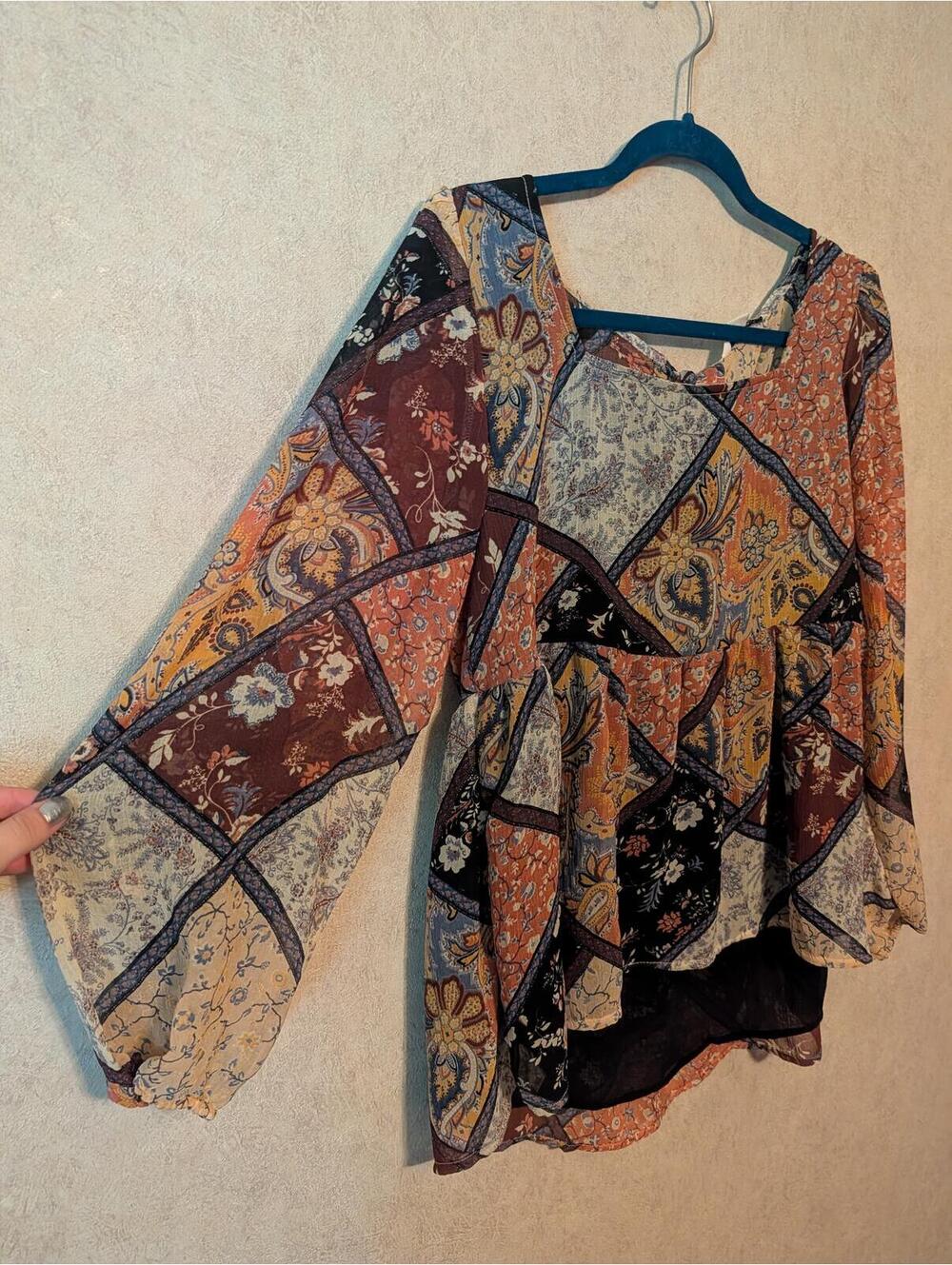 AMERICAN EAGLE boho printed long sleeve blouse sz M - Picture 3 of 6